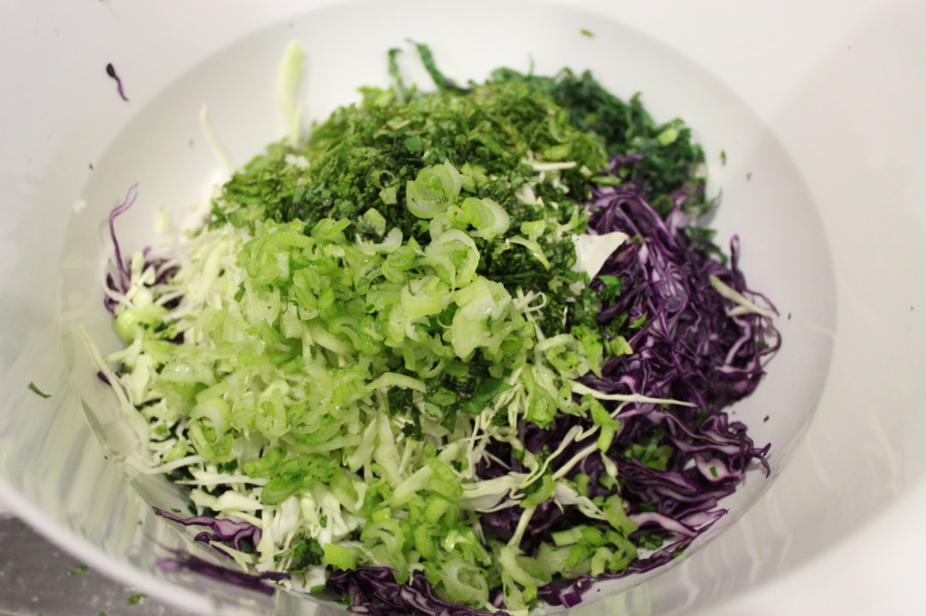 Houston's Kale Salad with Peanut Vinaigrette Recipe Natalia de Oliveira